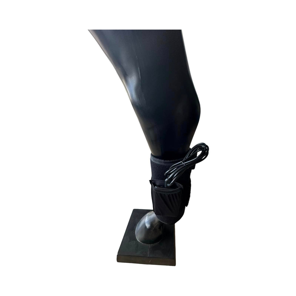 Small red and blue LED therapy pad wrapped on horse leg”
“Equine wound healing light pad with arch mounts”
“Portable cordless LED pad treating horse neck muscle”
“Blue light therapy for proud flesh in horses
