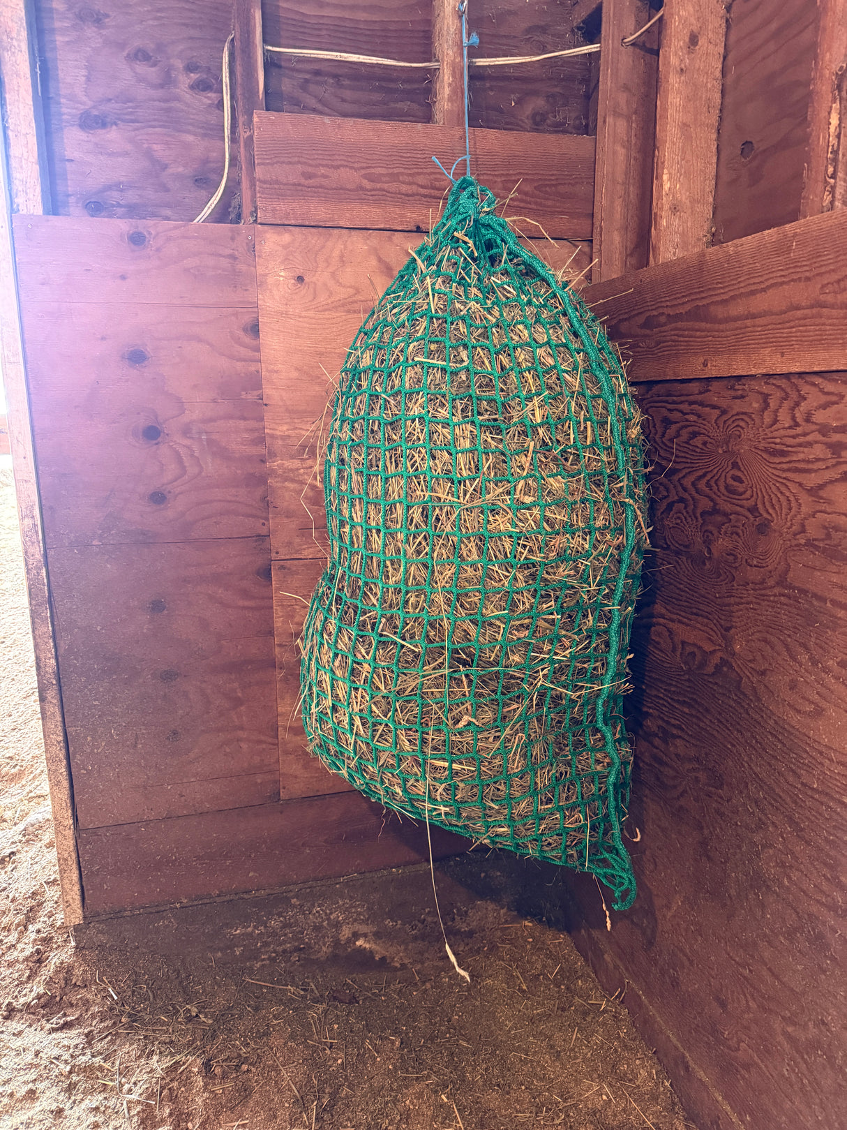 NomNom Knotless Heavy-Duty Overnight Hay Net