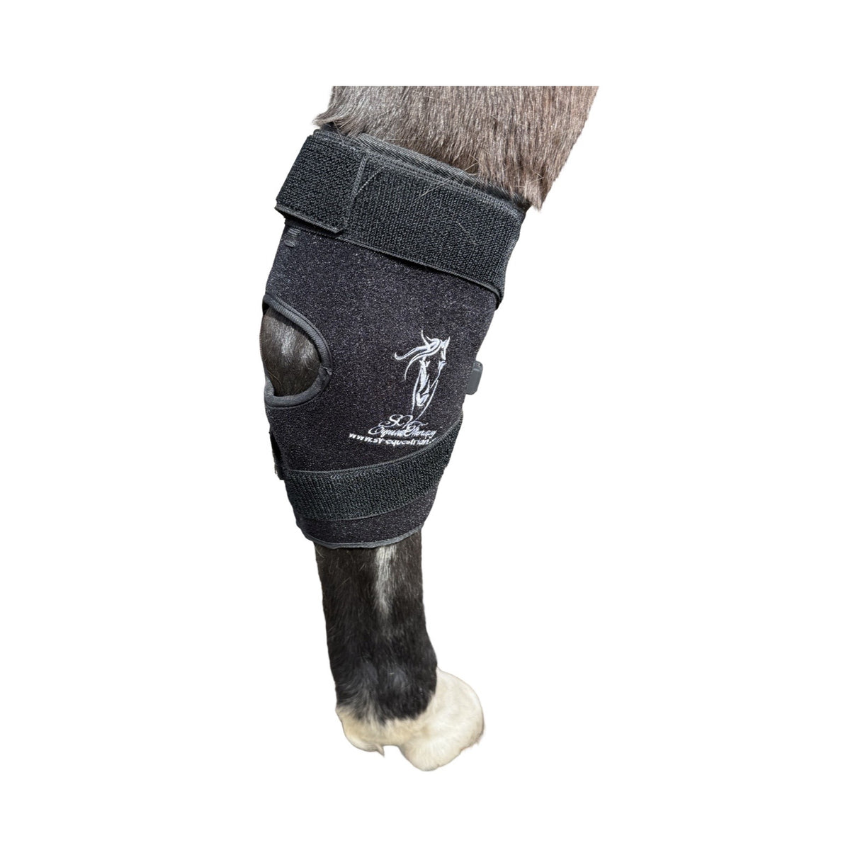 “Horse wearing red light hock therapy boot”
“Cordless infrared LED boot for equine knee pain relief”
“Close-up of SV Equine Therapy hock boot Velcro straps”
“Portable equine LED boot with built-in battery charging”
